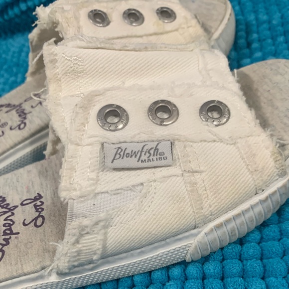 Blowfish distressed slides ❤️ - Picture 3 of 8